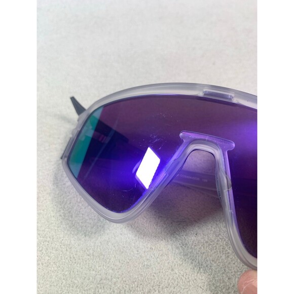 Oakley Latch Panel Sunglasses OO9404-0235 Matte Clear Prizm Violet w/Pouch - Picture 10 of 11